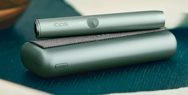 Jade Green zeleni IQOS ILUMA PRIME držač i džepni punjač.