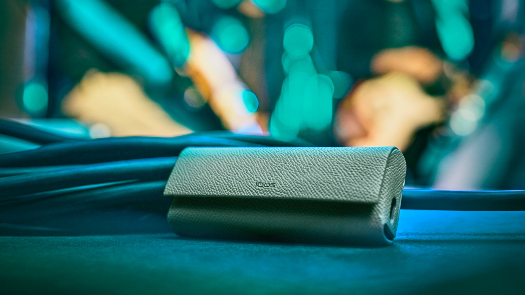 IQOS ILUMA PRIME Leather-like Full Wrap.