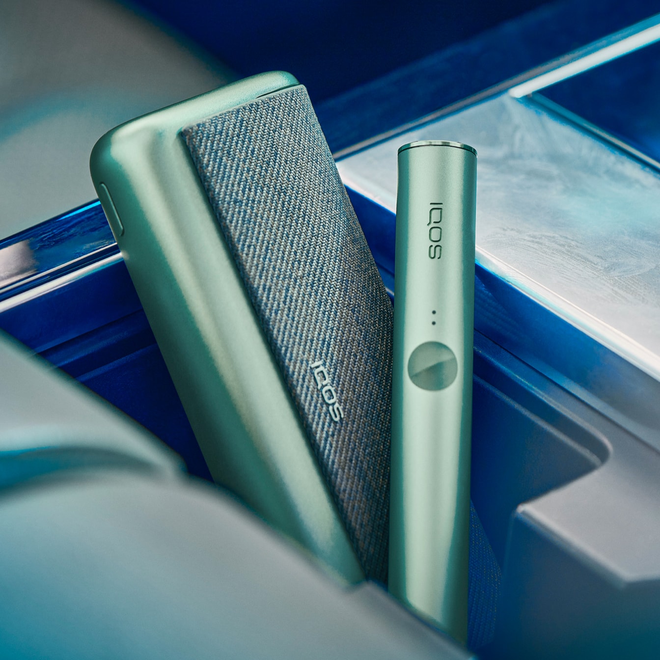 IQOS ILUMA PRIME džepni punjač i držač u zelenoj Jade Green boji.